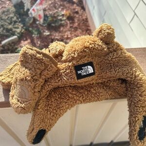 The North Face Brown Infant Teddy Bear Hat & Mittens